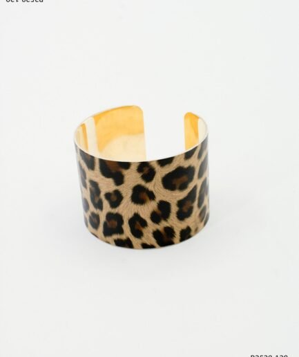 Brazalete abierto con un diseño clásico de estampado de leopardo B2528
