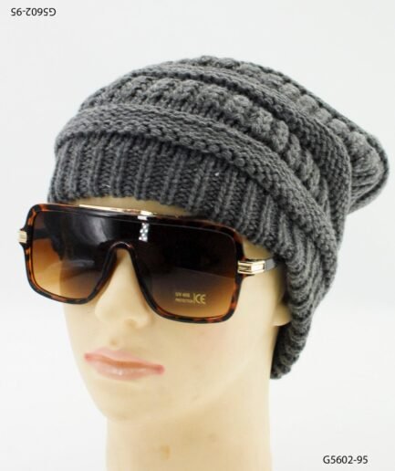 Gorro tejido con textura acanalada G5602
