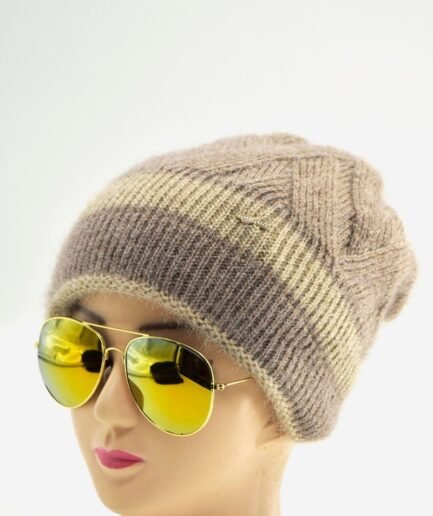 Gorro tejido beige con textura acanalada GOR024