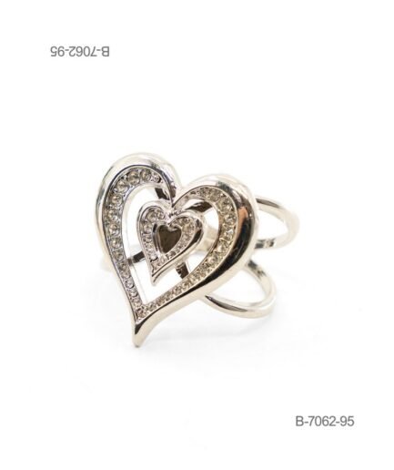 Pasapañuelo de diseño elegante en color plateado, con forma de corazones concéntricos ornamentados con pedrería brillante B7062