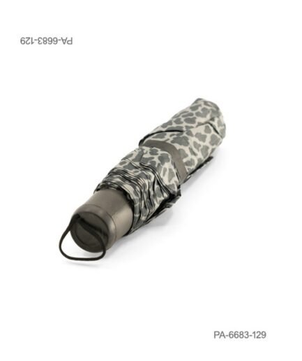 Paraguas plegable para dama con estampado de leopardo, mango con cordón de sujeción y diseño compacto PA6683