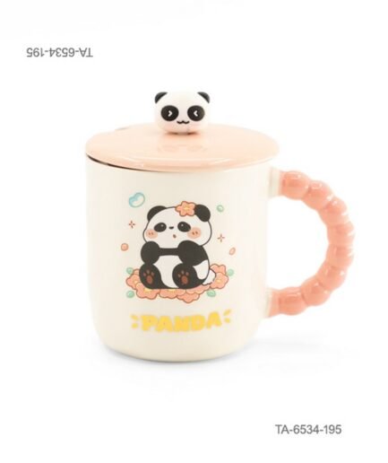 Taza o jarra de cerámica para té o café con diseño tierno de un oso panda sentado entre flores, inscripción "PANDA", mango rosa con relieve de esferas, tapa a juego con figura decorativa de panda y cuchara TA6534
