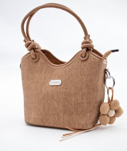 Cartera casual de mujer en tela y ecocuero marrón con llavero de flor colgante C0344