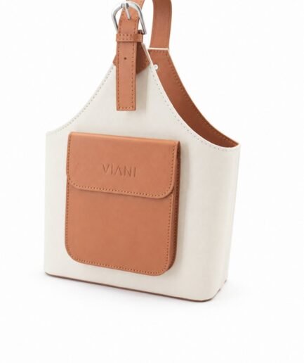 Portatermo o bolso especializado de la marca VIANI en combinación de colores marfil o beige claro con detalles en marrón caramelo C9956