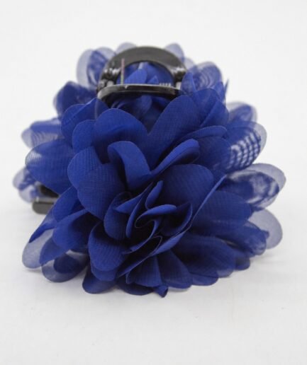 Pinza para cabello con adorno de flor grande de tela color azul PE0255